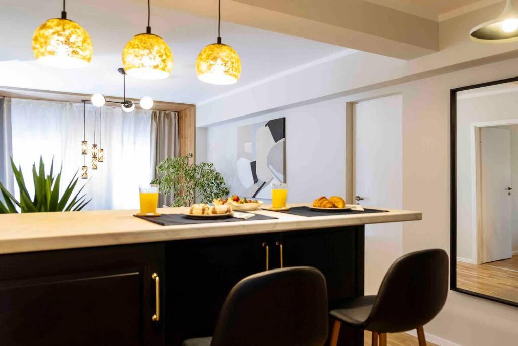 Stunning Views 2Br Intercontinental Flat Bucareste Exterior foto
